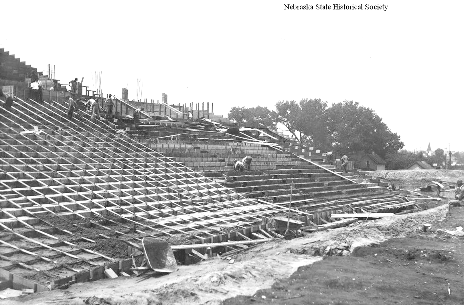 NebMemStadium1923.jpg