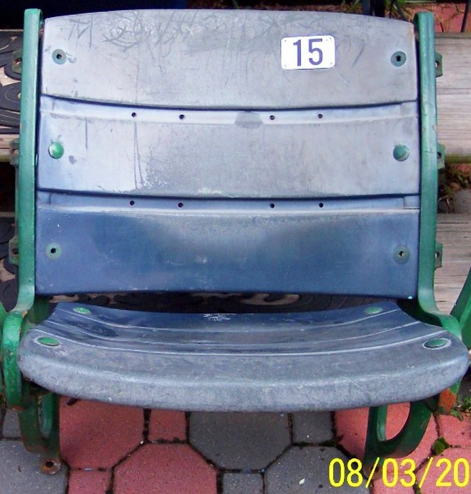 WrigleyFieldSeat-Hybrid15Riser-8-3-08.v1.jpg