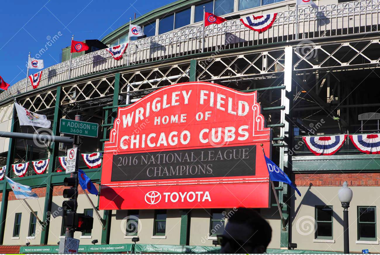 wrigley-field-marquee-2016.jpg